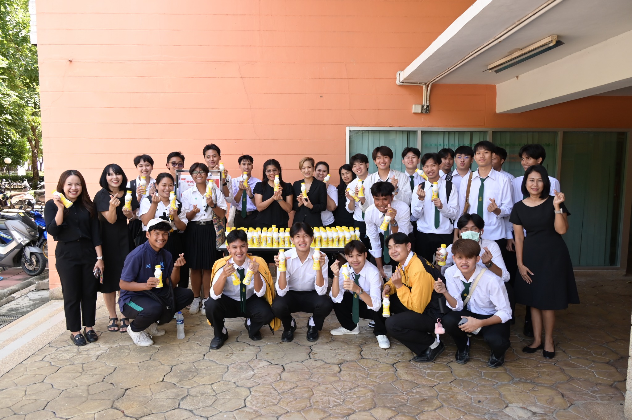 กิจกรรม “Read &amp; Eat” เติมพลังความรู้ พร้อมสุขภาพดี
